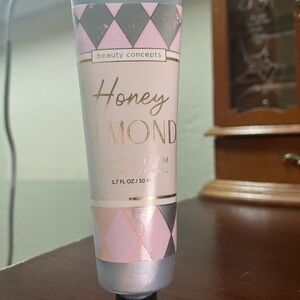 Beauty Concepts Honey Almond Hand Cream - Pink and Gold